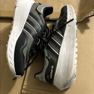 Adidas woman’s Black and White Sneakers
